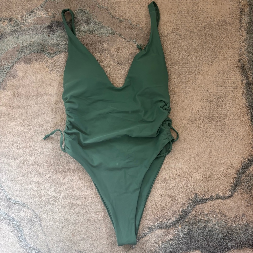 Zaful One piece swimsuit size Small